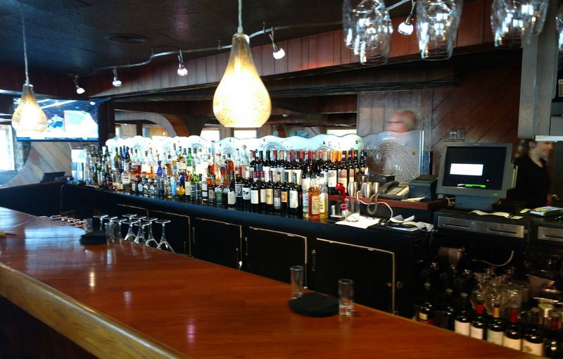 River Crab Blue Water Inn (Stew Cunninghams Fishermans Wharf) - From Website (newer photo)